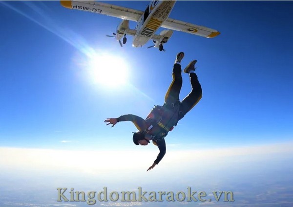 Fatal oversight of the unforgettable skydiving jump