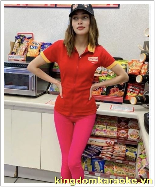 Chica Del Oxxo se Hace Viral